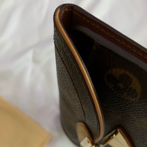 EUC 💕Louis Vuitton Eva Monogram Wallet - Picture 9 of 15